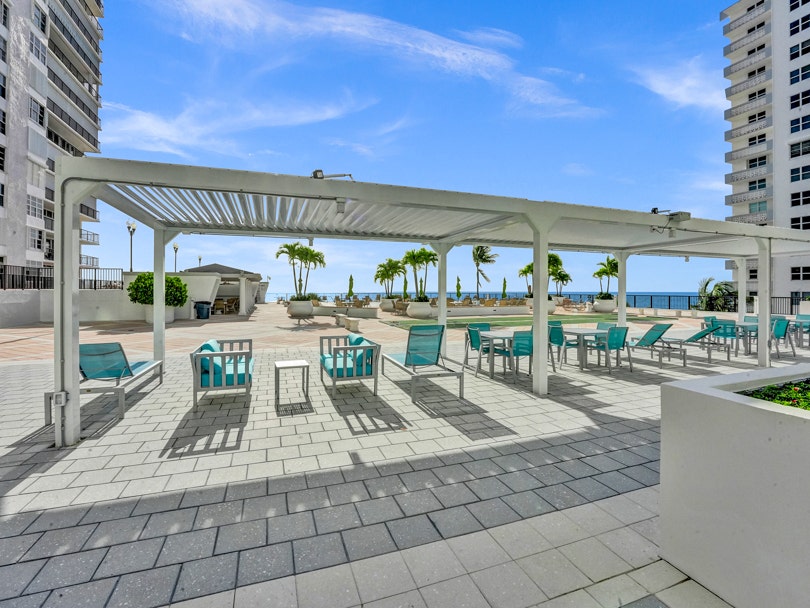 Oceanfront Pool