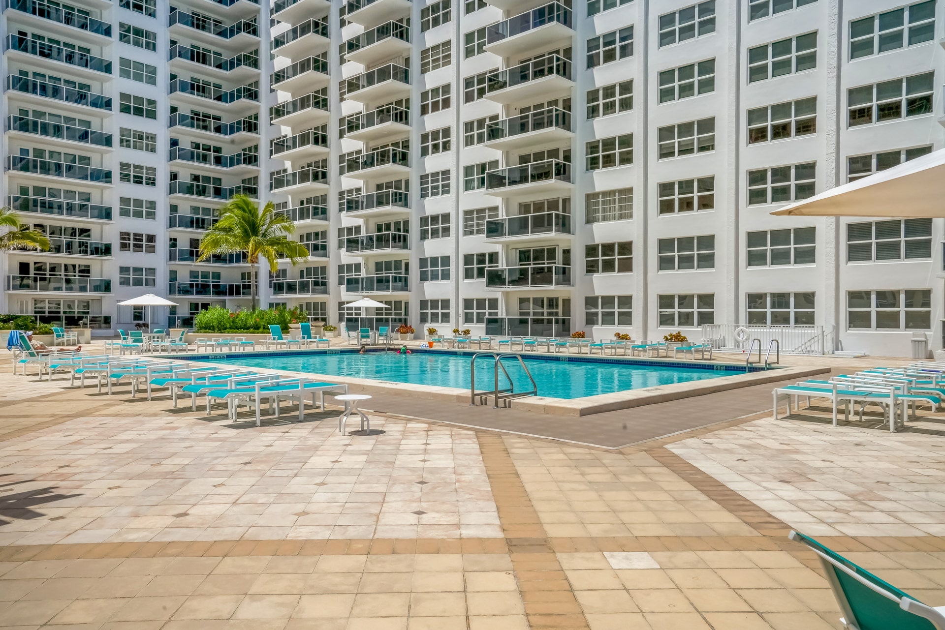 Playa Del Sol Coastal Pool
