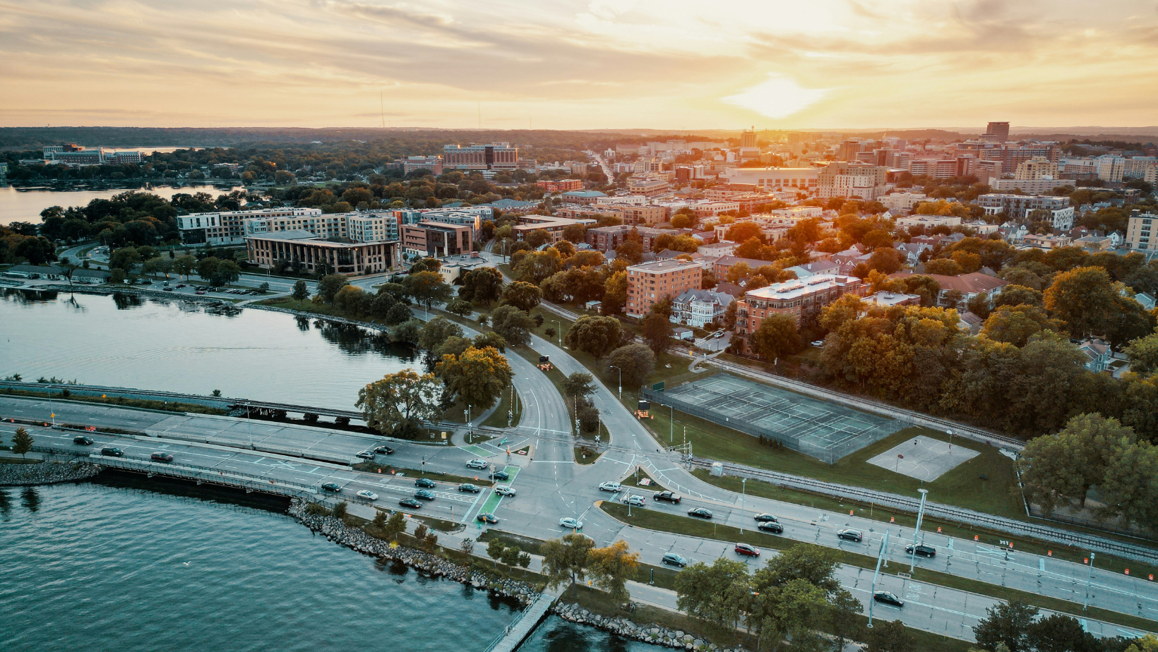 Iowa. Wisconsin. Illinois. All Listings—One Place | Lovell &amp; Co.