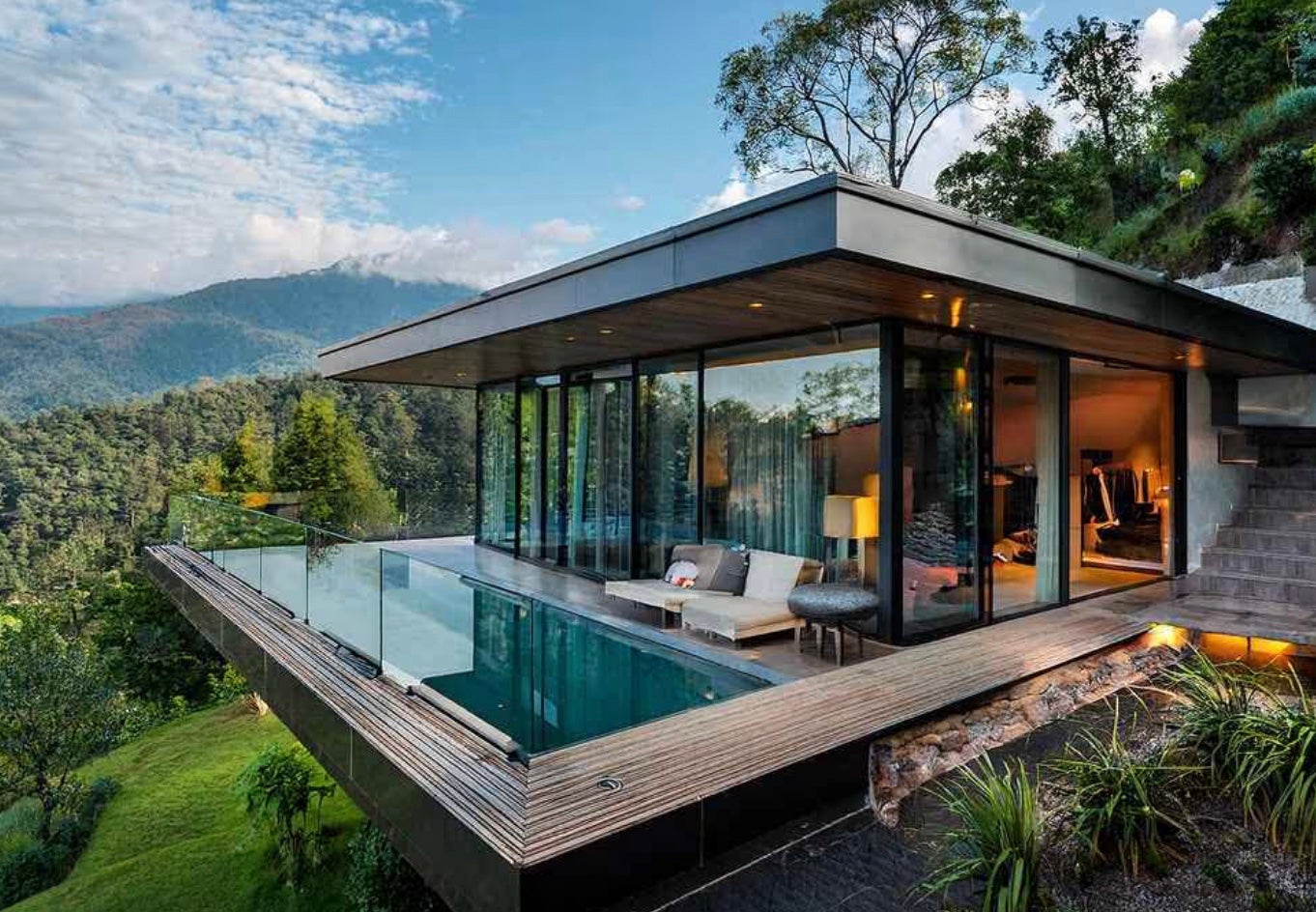 Competitive Real Estate Lending Now in Costa Rica