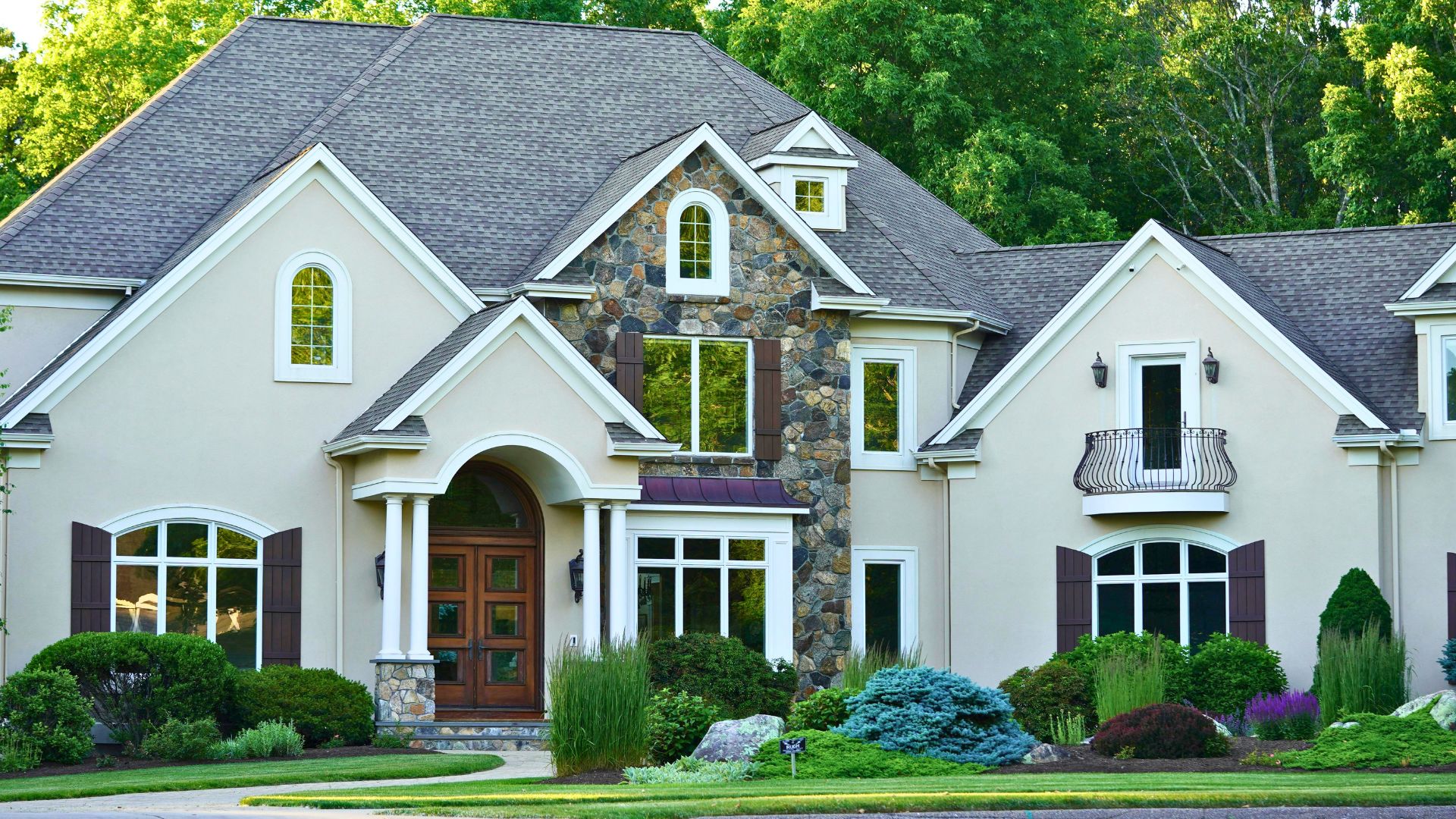 Unsexy but Necessary Conversations Before Selling a House Together