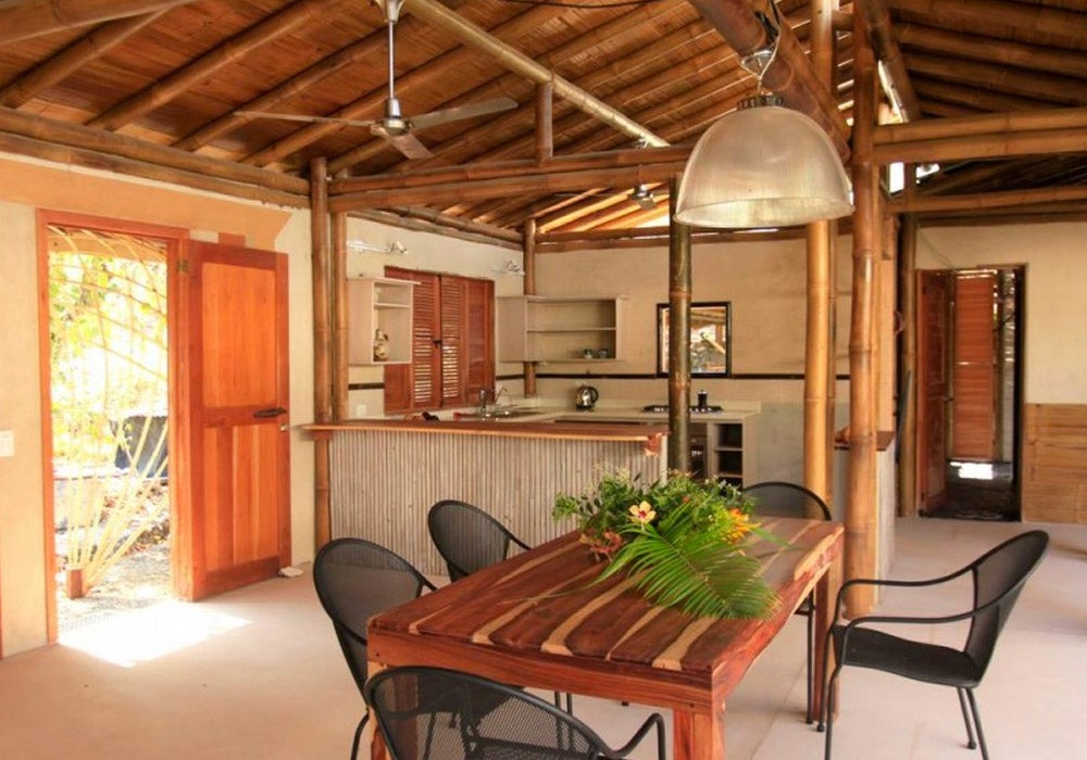 Natural building project gets underway in Santa Teresa, Costa Rica