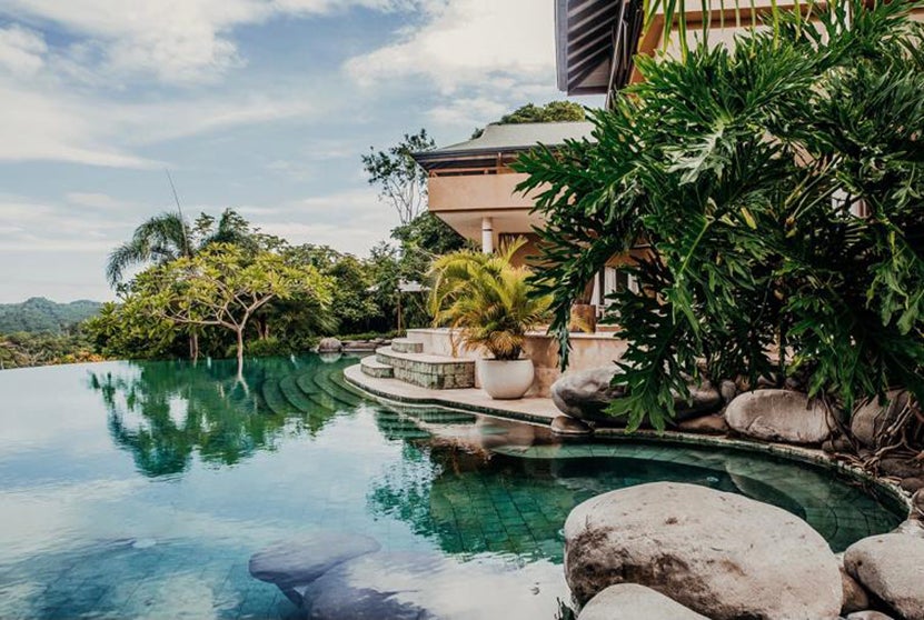 Best Swimming Pools in Santa Teresa 