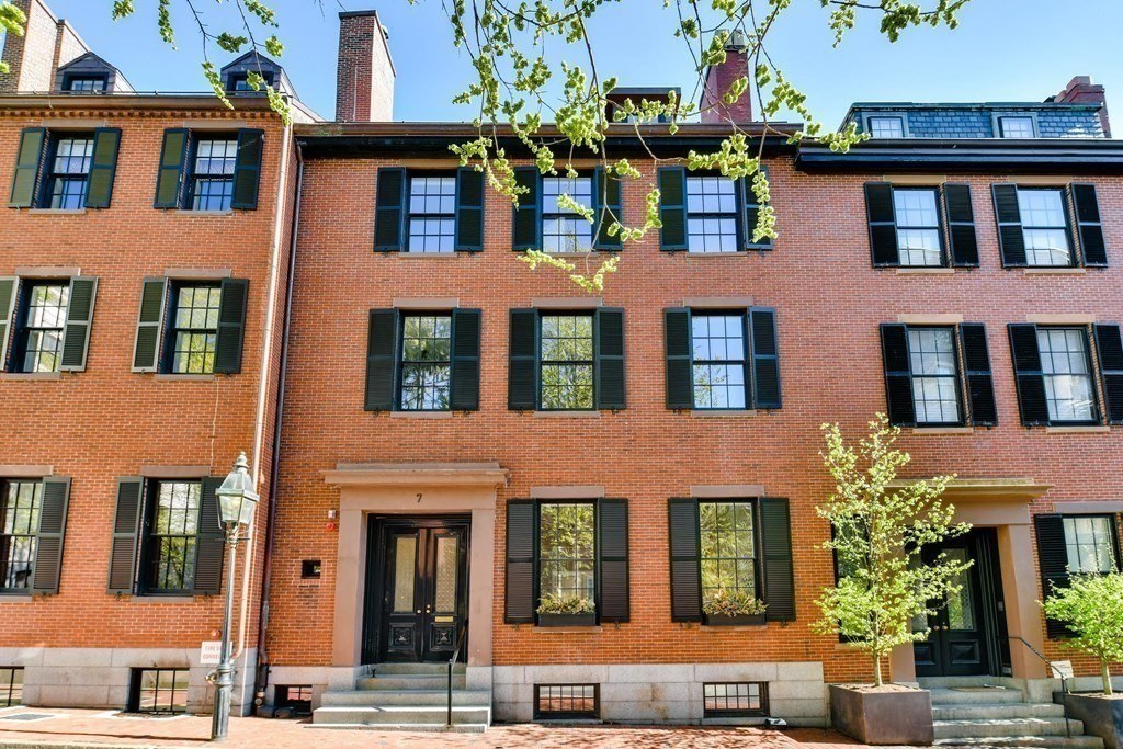 Available Properties For Sale in Beacon Hill Boston