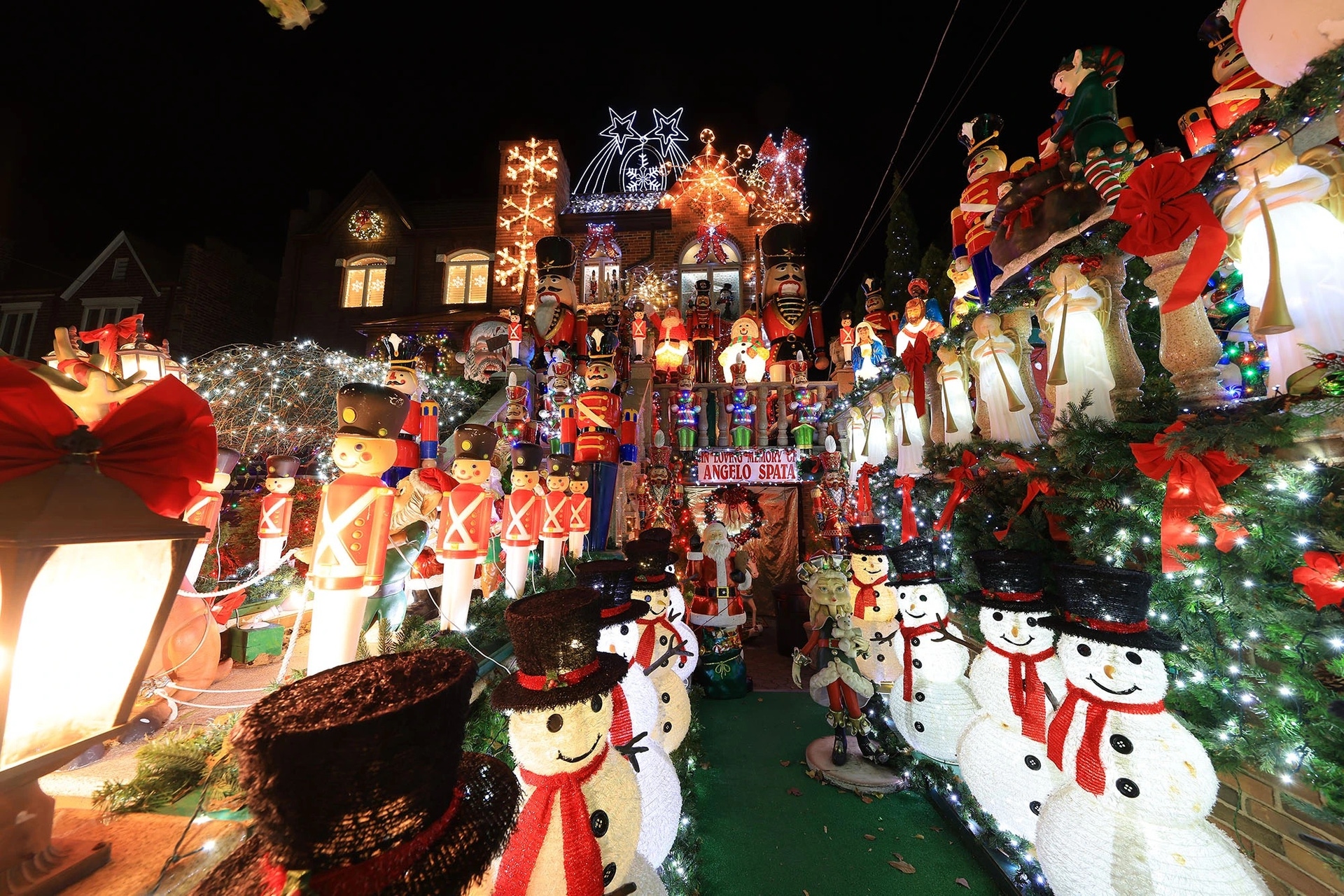 ’Tis the Season for Over-the-Top Holiday Cheer,Matt Haefele