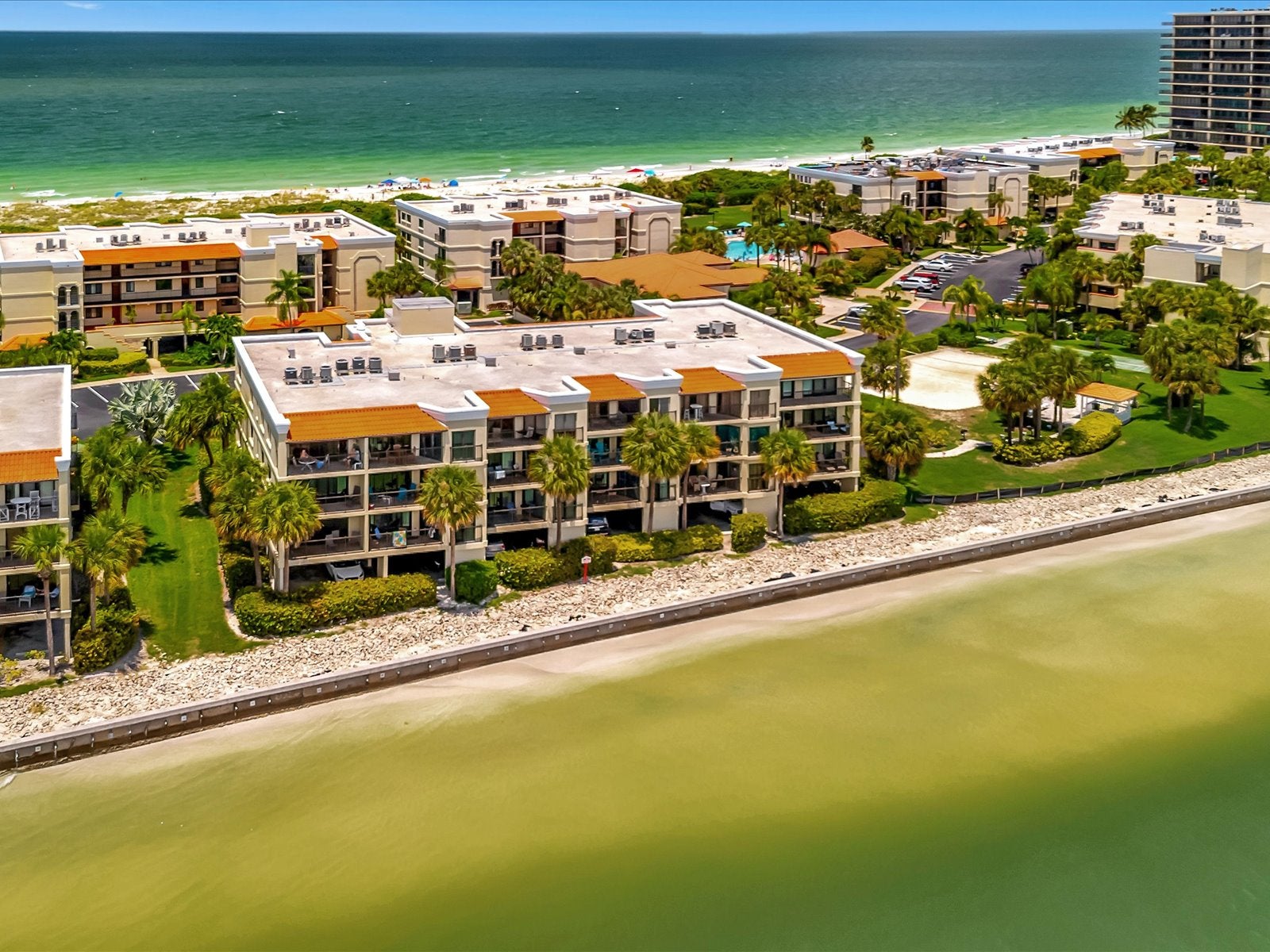Selling Florida Property From Canada 2026