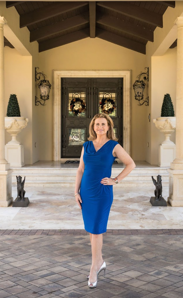 Jennifer Schreiber standing