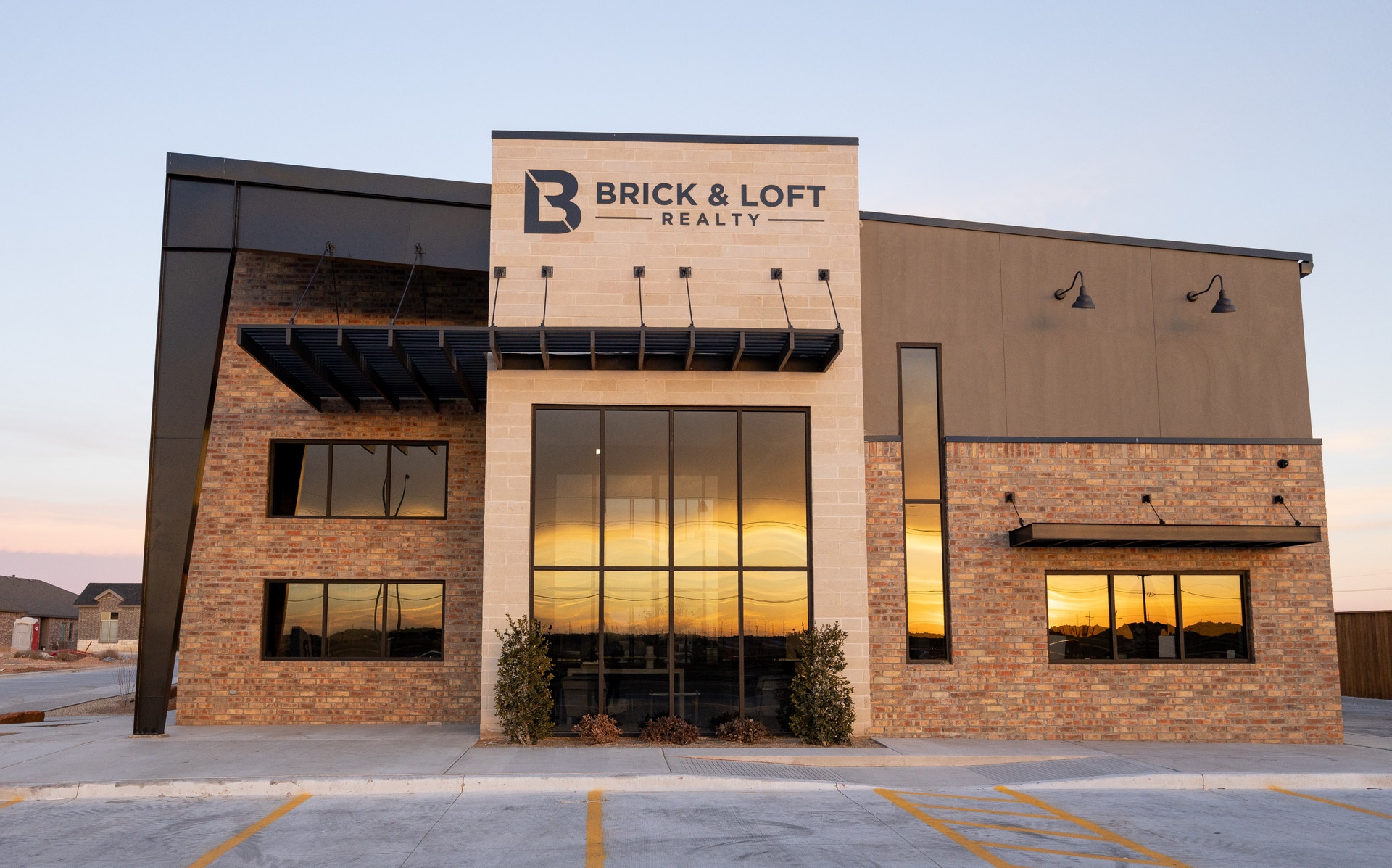 Brick & Loft Realty