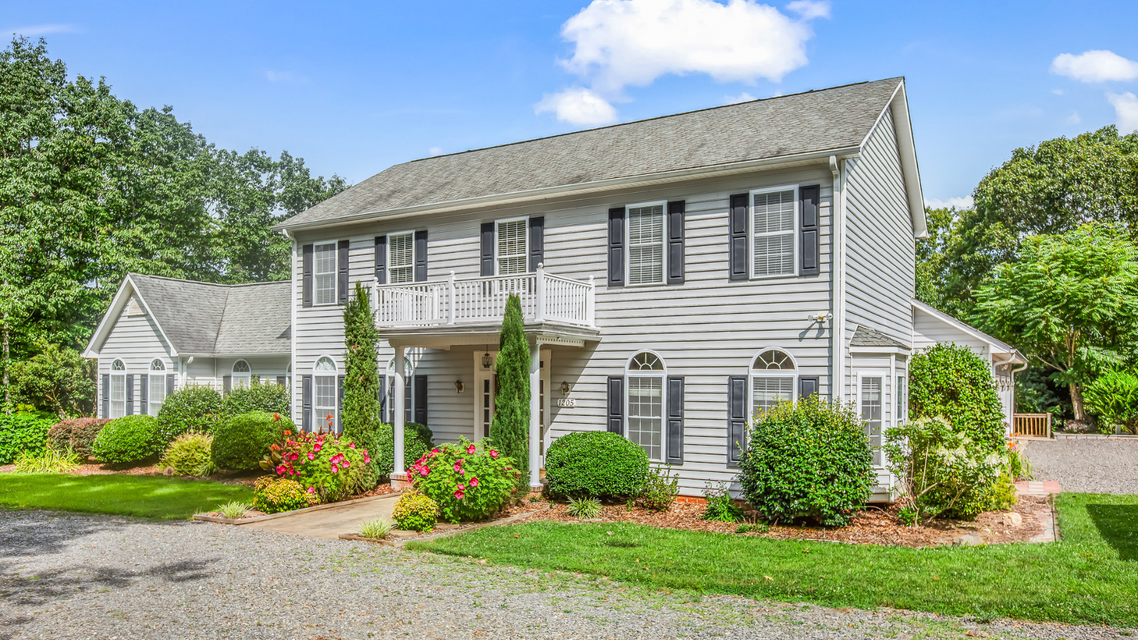 Lynch Realty Associates LLC