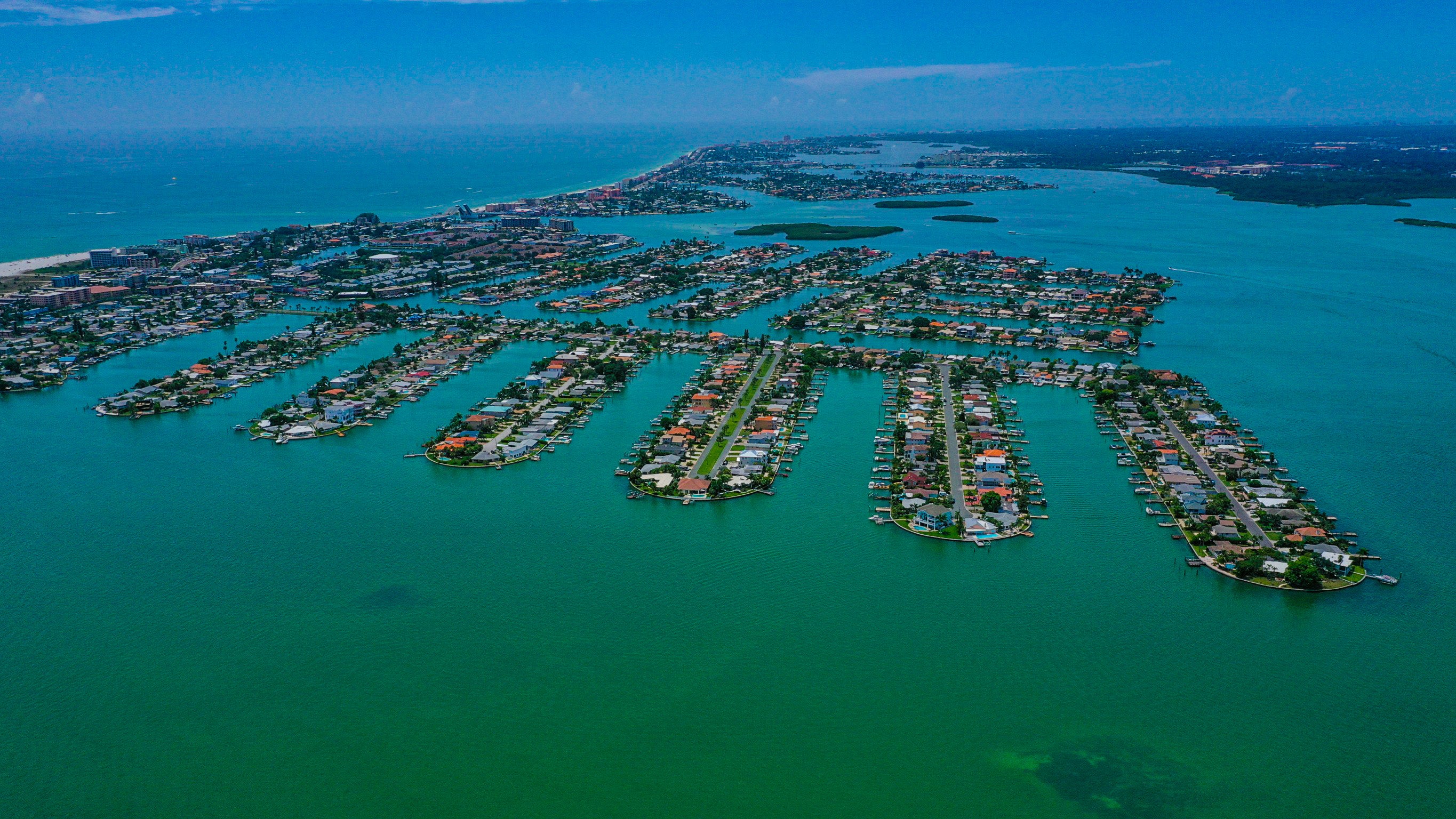 Jill Helgren, Treasure Island waterfront real estate agent